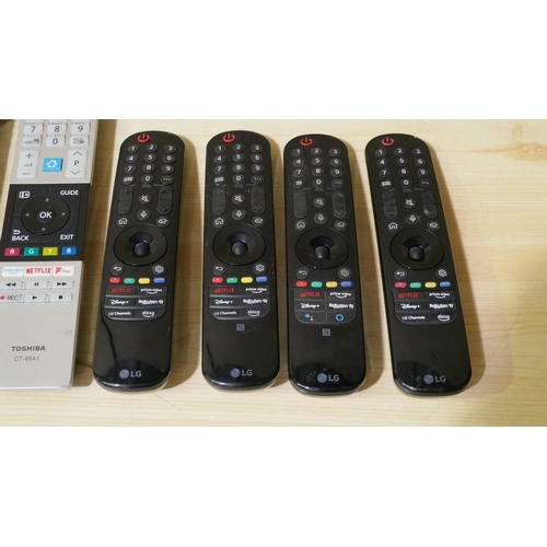 3139J - 5x Toshiba/4 LG's Remote Controls  (324-419) *This lot is subject to vat