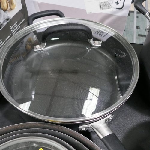 3287 - Circulon Cookware, Original RRP £179.99 + VAT (323-62) *This lot is subject to VAT