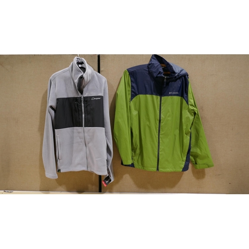 3315 - Grey/black Berghaus fleece jacket - size L - and navy green Columbia jacket - size M  *This lot is s... 