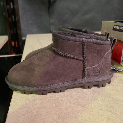 3434 - 2 pairs of chocolate shearling childs boots - UK size 1  *This lot is subject to VAT