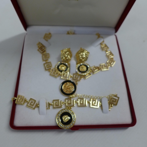 2061 - 2 new boxed jewellery sets