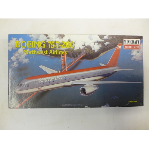 2065A - A quantity of AirFix and other model kits including a 1:400 U-176 battle ship, 1/72 scale model of a... 