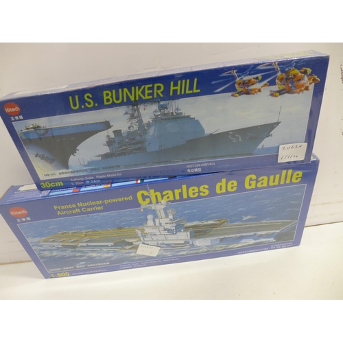 2065A - A quantity of AirFix and other model kits including a 1:400 U-176 battle ship, 1/72 scale model of a... 