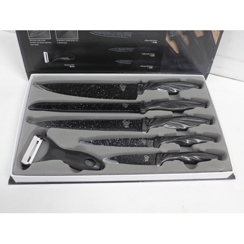 2083 - A 6 piece Kitchen Chef non-stick coating finish kitchen knife set