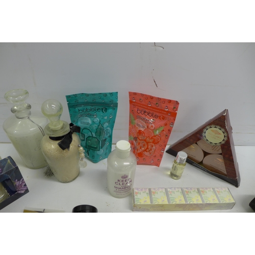 2040 - A small crate of unused boxed beauty items including body scrub, soaps, bath jells, foams, etc.