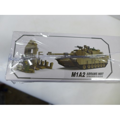 2049 - A 'Feleph' 1463 piece 1:28 scale M1A2 Abrams MBT Tank or Hummer 2 in 1 model kit (sealed)