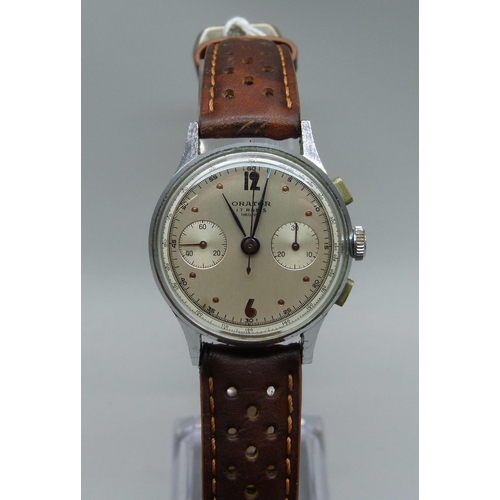 1053 - A gentleman's 1950's Orator chronograph wristwatch