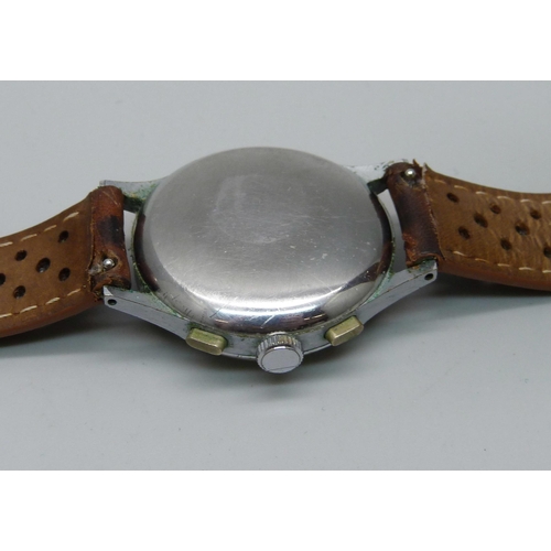 1053 - A gentleman's 1950's Orator chronograph wristwatch