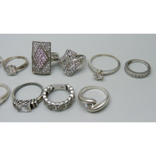 1093 - Ten silver and cubic zirconia rings, 44g