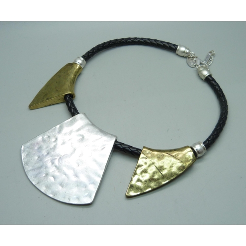 1140 - A Saks of London Brutalist style necklace, serial number 20.SKN603