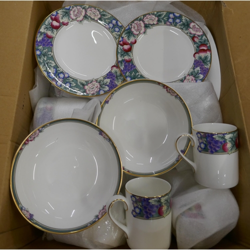 1180 - A Royal Doulton Orchard Hill dinner service **PLEASE NOTE THIS LOT IS NOT ELIGIBLE FOR IN-HOUSE POST... 