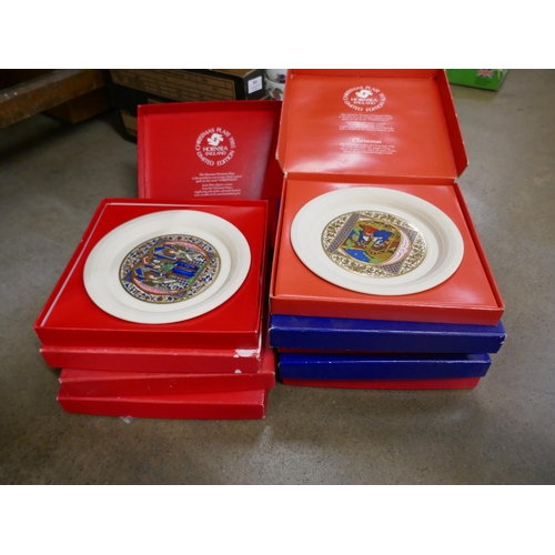 1192 - A collection of Hornsea Christmas plates 1979-1987, boxed **PLEASE NOTE THIS LOT IS NOT ELIGIBLE FOR... 