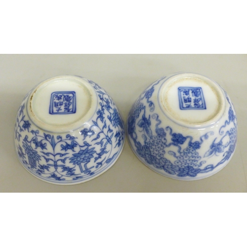 627 - Two Chinese porcelain tea bowls