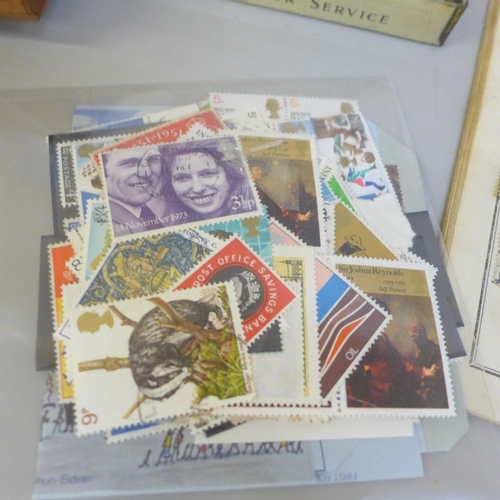 690 - A large quantity of stamps, loose and in albums