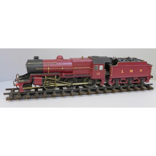 693 - An 0 gauge locomotive and tender