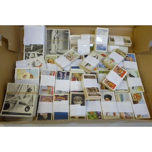 721 - Cigarette cards; 34 complete sets, inc. Ogdens (8), Gallaher (8), Phillips (8) etc., Qty.