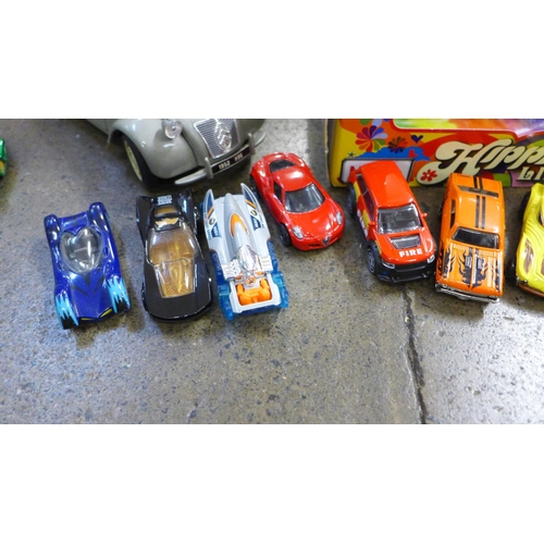 790 - A collection of model cars including Matchbox, Nikko Peugeout 206 WRC r/c car, Maisto, etc.