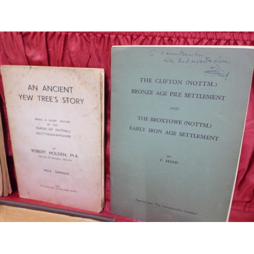 802 - Books - a collection of books on Nottingham including the Antiquities of Nottingham 1677, disbound, ... 