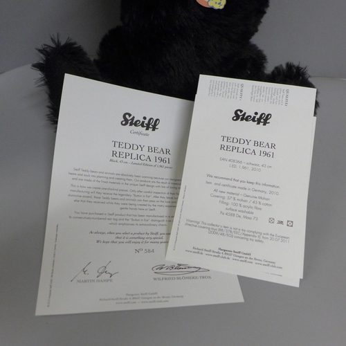 827 - A Steiff replica 1961 teddy bear, limited edition, with certificate, boxed