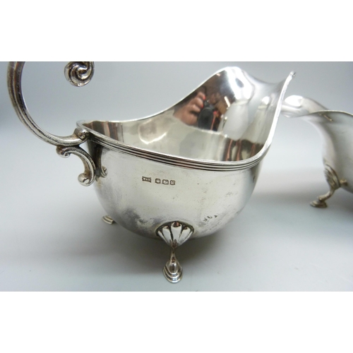 859 - Two silver sauce boats, 86g and 158g, (244g)