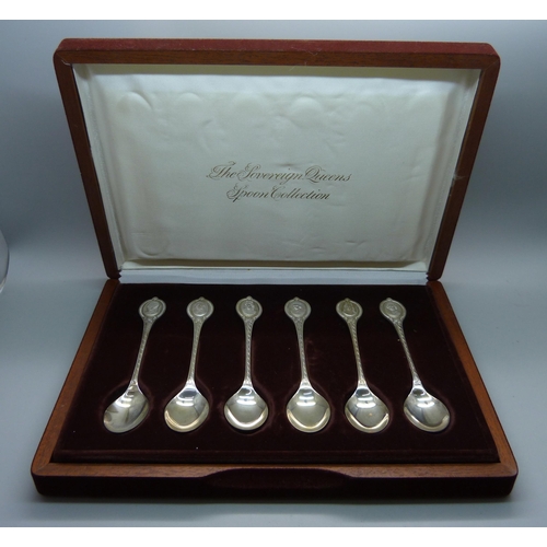 876 - A set of six Franklin Mint The Sovereign Queens silver spoon collection, 150g