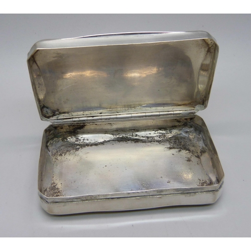 884 - A vintage snuff box, tests as silver, with continental control marks, 54g, 82mm wide