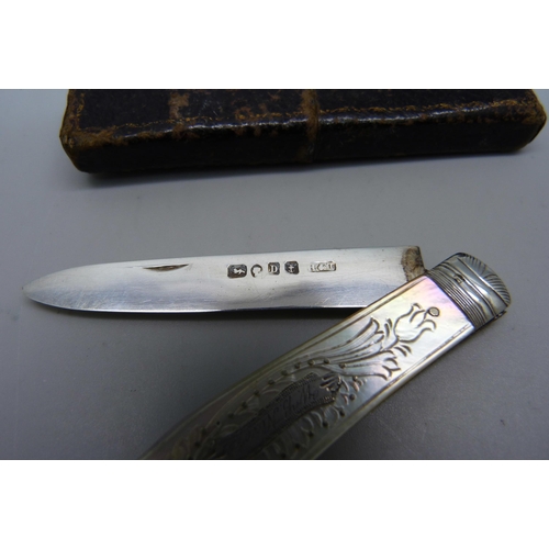 889 - An early Victorian silver penknife, Birmingham 1852, cased