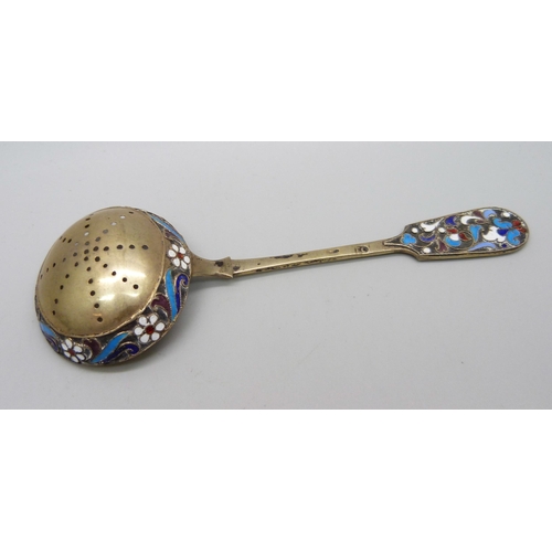 894 - Two Russian silver and enamelled spoons including a sifter, a pair of ice nips and a small fork, 99g