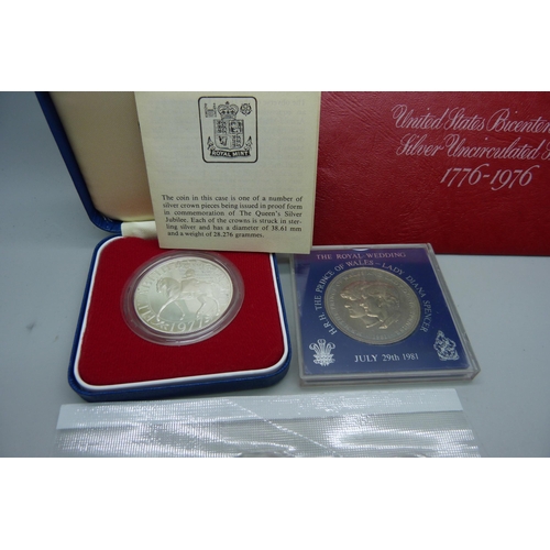 908 - A Royal Mint 1977 silver crown, three USA 1976 Bi-Centenary coins and a 1981 Royal Wedding crown