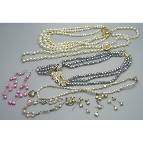 927 - Pearl jewellery including cultured and fresh water