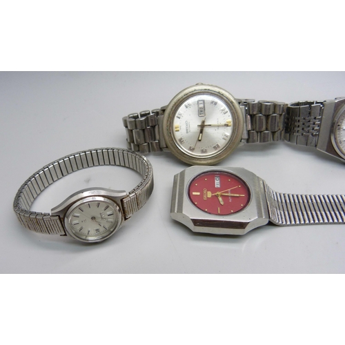 929 - Six Seiko wristwatches including two automatic