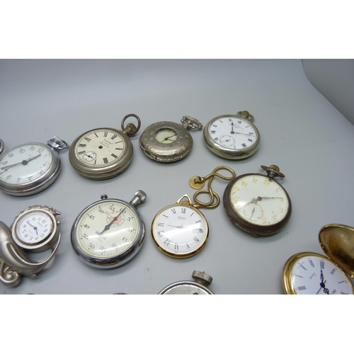 930 - A collection of pocket watches, modern watches including Sekonda, Smiths, vintage including Claremon... 