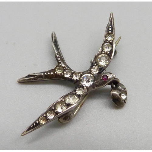 958 - A hallmarked silver swallow brooch, Birmingham 1900