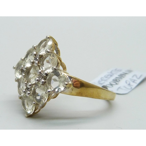 959 - A silver gilt, serenite and topaz cocktail ring, T