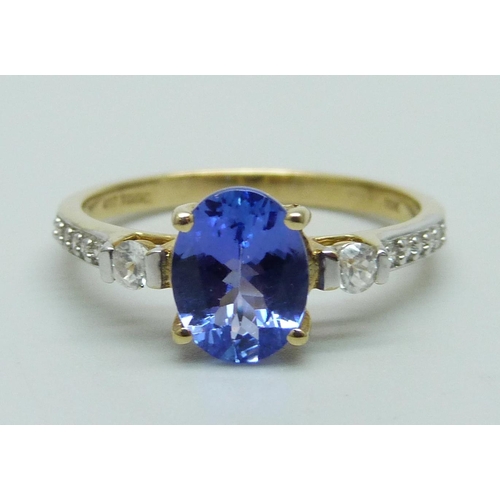 966 - A 9ct gold, tanzanite and zircon ring, 2.3g, Q