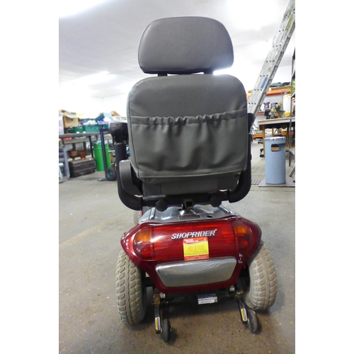 2136 - A Roma Medical Shoprider Cadiz model S-889SL 4-wheel battery powered mobility scooter with outdoor c... 