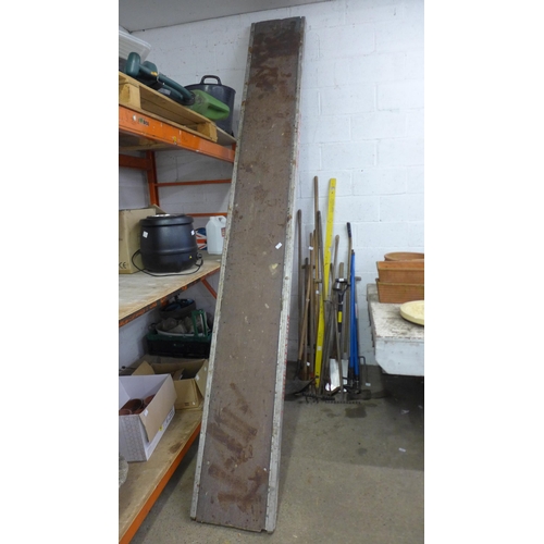 2166 - A scaffolding board - 3m x 45cm