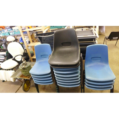 2179 - 20 stacking Plastic chairs - 3 black and 17 blue