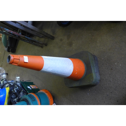 2190 - 4 orange and white traffic cones