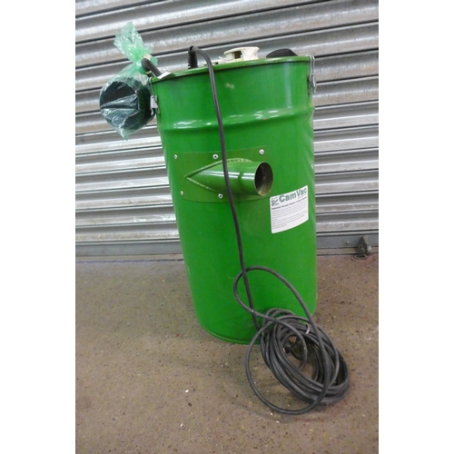 2225 - A Camvac CGV336-2 dust extractor vacuum with pipes