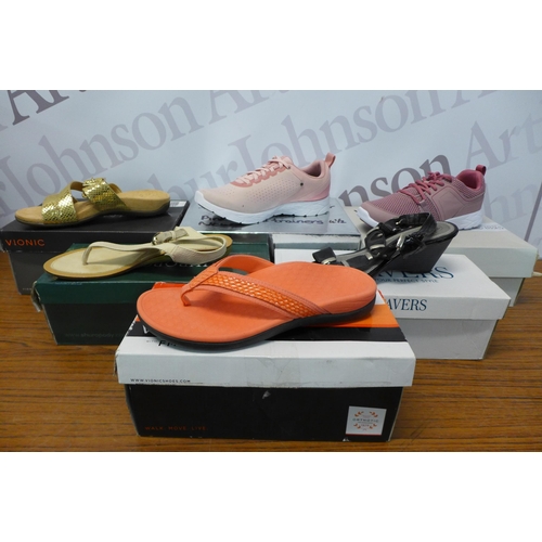 2243 - Fourteen pairs of assorted ladies shoes including Clarks sandals and slip-ons, Vionic trainers and s... 