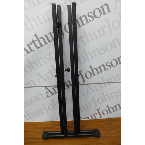 2271 - 2 x foldable keyboard stands (used)