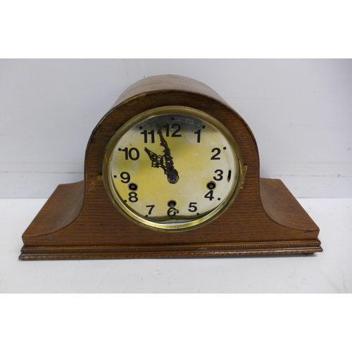 2275 - A quantity of assorted mantle clocks