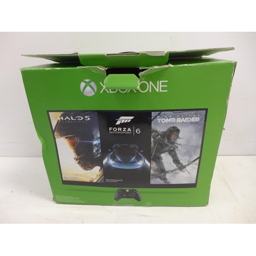 2105 - Two XBOX One consoles and an XBOX 360S console with three XBOX 360 wireless controllers, power suppl... 