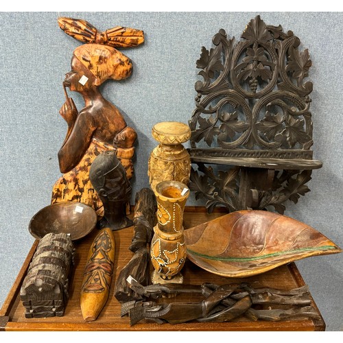 352 - Assorted African wood carvings, etc.