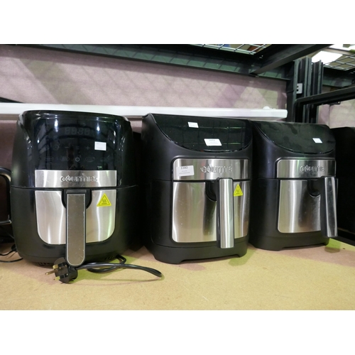 3380 - Dualit Classic Kettle, 3  Gourmia Air Fryers, 18