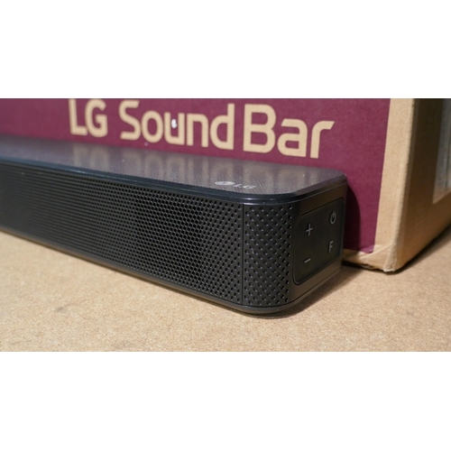 3006 - LG Sn5 Soundbar With Wireless Sub  - no remote   - Model Sn5.Dgbrllk, Original RRP £189.99 + vat (32... 