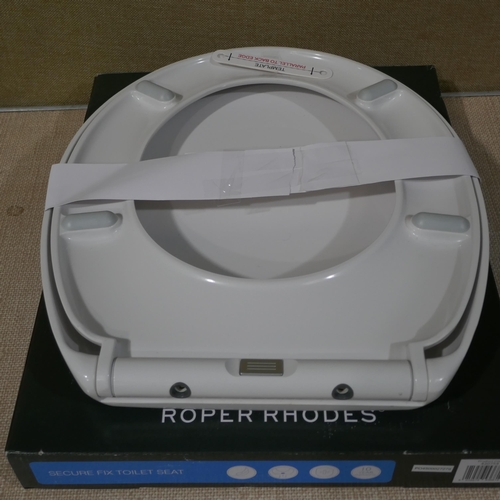 3054 - Roper Rhodes Toilet Seat  (325-220) This lot is subject to vat