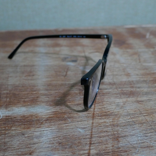 3091 - Rayban Black Plastic Glasses - Damaged (5397 2000 50X19) (324-121) *This lot is subject to vat