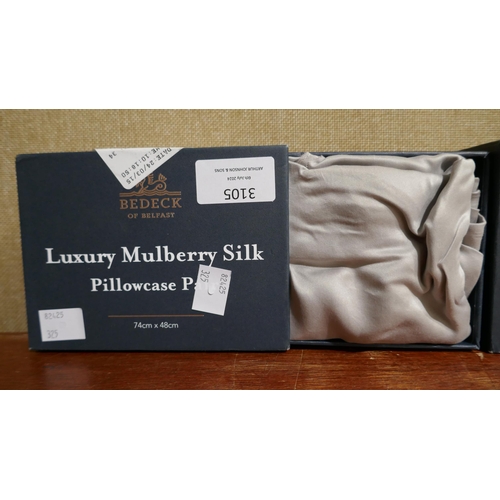 3105 - 2 x Bedeck Mulberry Silk Pillowcases,   (325-19,264) This lot is subject to vat